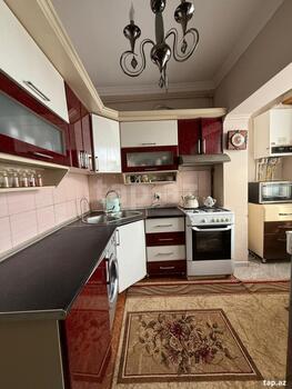 3-otaqlı mənzil, Cəmşid Naxçivanski küç., 80 m²