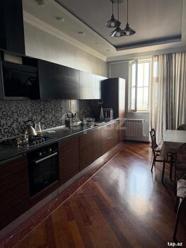 3-otaqlı yeni tikili, Həsənbəy Zərdabi küç., 139 m²