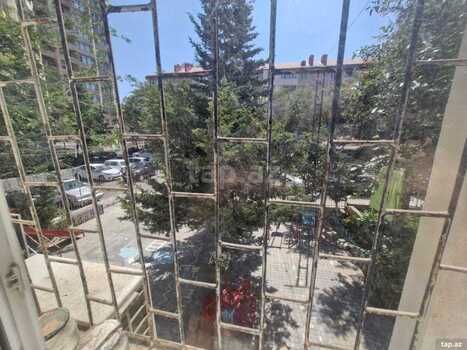 3-otaqlı mənzil, Parlament pr., 90 m²