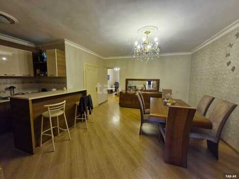 3-otaqlı mənzil, Parlament pr., 90 m²