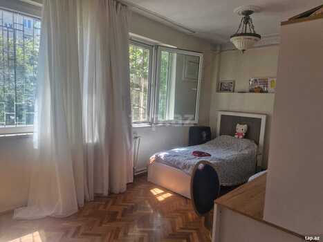 3-otaqlı mənzil, Parlament pr., 90 m²