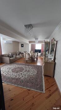3-otaqlı yeni tikili, Əhmədli m., 141 m²