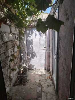 Həyət evi kirayə verilir, Memar Əcəmi m.