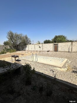 Həyət evi, Bəbək r.