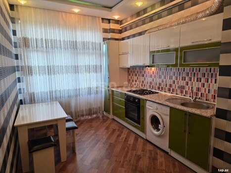 4-otaqlı yeni tikili kirayə verilir, Əbdüləzəl Dəmirçizadə küç., 165 m²