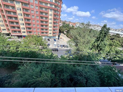 4-otaqlı mənzil, Əhmədli m., 105 m²