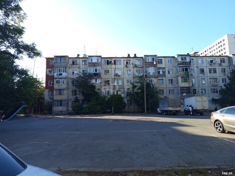 2-otaqlı mənzil, Neftçilər m., 42 m²