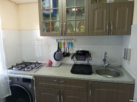 2-otaqlı mənzil, Neftçilər m., 42 m²