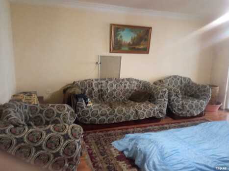 4-otaqlı mənzil, İnşaatçılar pr., 100 m²