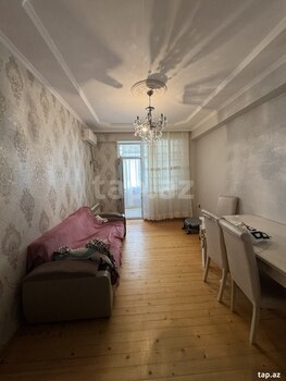 2-otaqlı yeni tikili, Qurtuluş küç. 93, 50 m²