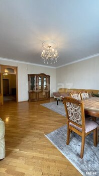 3-otaqlı yeni tikili kirayə verilir, A.Məhərrəmov küç., 145 m²