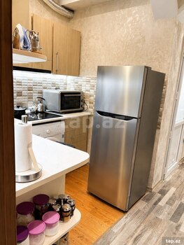 2-otaqlı yeni tikili, İnşaatçılar m., 63 m²