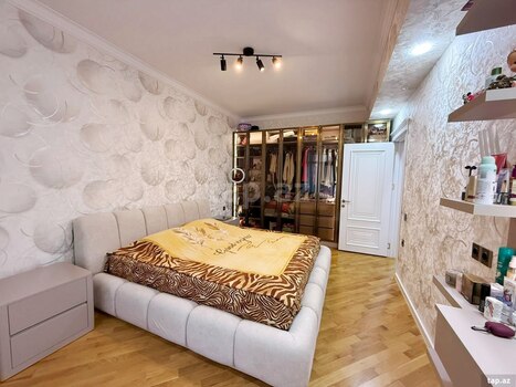2-otaqlı yeni tikili, Qara Qarayev pr., 80 m²