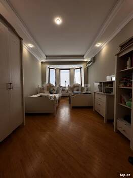 3-otaqlı mənzil, Nizami m., 110 m²