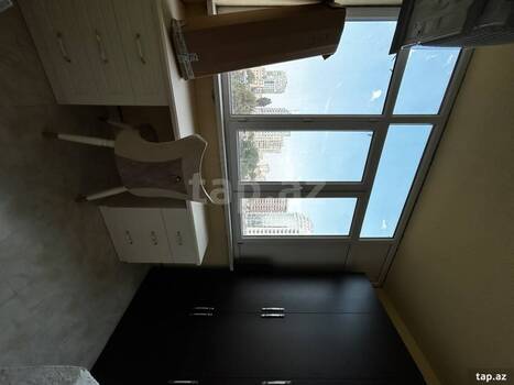 3-otaqlı yeni tikili, Elmlər Akademiyası m., 134 m²