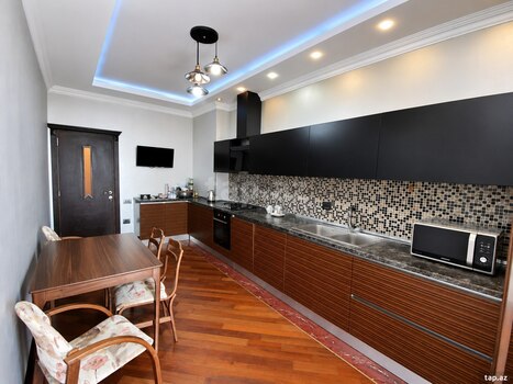 3-otaqlı yeni tikili, 20 Yanvar m., 140 m²