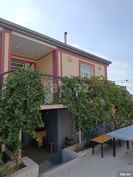 Həyət evi, Hökməli qəs.