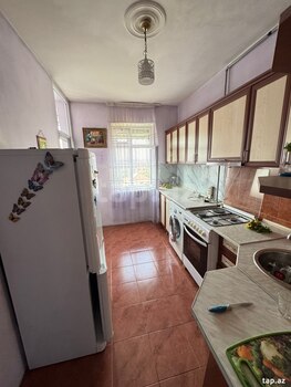 3-otaqlı mənzil kirayə verilir, Gəncə ş., 68 m²