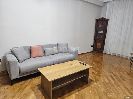 2-otaqlı yeni tikili kirayə verilir, Naxçıvan küç., 66 m²