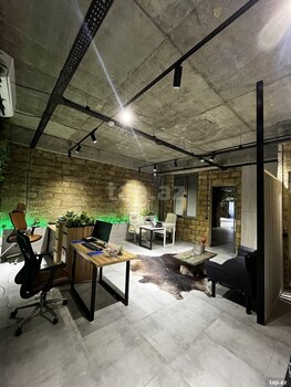 Ofis icarəyə verilir, 8 Noyabr pr.