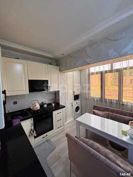 3-otaqlı mənzil, Nəsrəddin Tusi küç., 80 m²