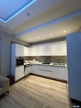 3-otaqlı yeni tikili kirayə verilir, A. Cəlilov küç., 100 m²