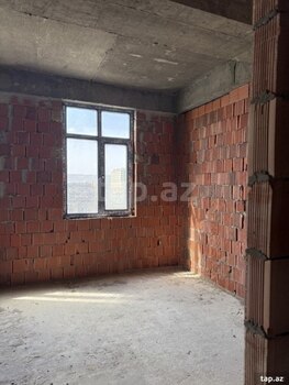 2-otaqlı yeni tikili, İnşaatçılar m., 105 m²