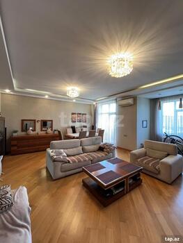 4-otaqlı yeni tikili, Həsən Salmani küç., 165 m²