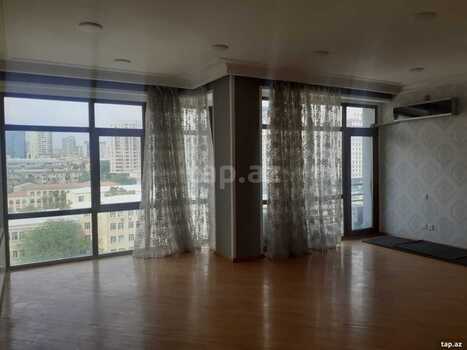 3-otaqlı yeni tikili, 28 May m., 140 m²