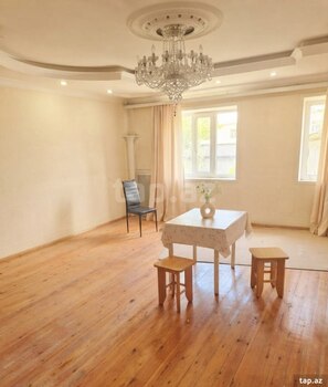 5-otaqlı mənzil, 51-ci Məhəllə, 131.8 m²