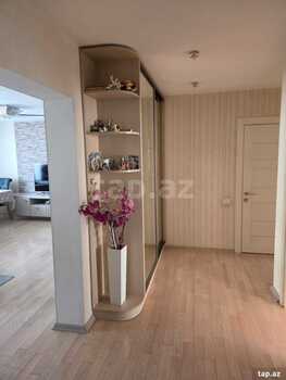 3-otaqlı mənzil, İnşaatçılar pr., 100 m²
