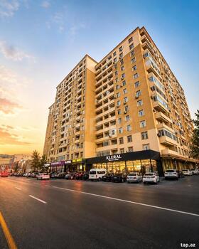 3-otaqlı yeni tikili, Babək küç., 112 m²