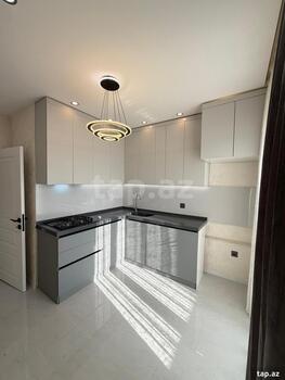 3-otaqlı mənzil, Nəsirəddin Tusi küç., 80 m²