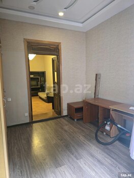4-otaqlı mənzil, Yasamal r., 90 m²