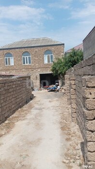 Həyət evi, Binə qəs.