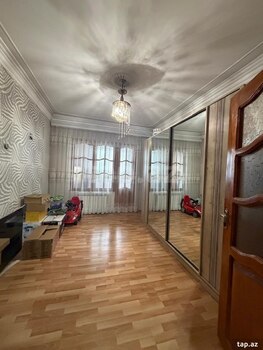 3-otaqlı mənzil, 9 Mkr., 80 m²