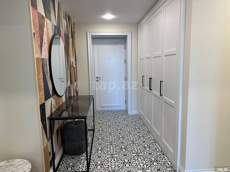 3-otaqlı yeni tikili kirayə verilir, Neftçilər pr., 185 m²