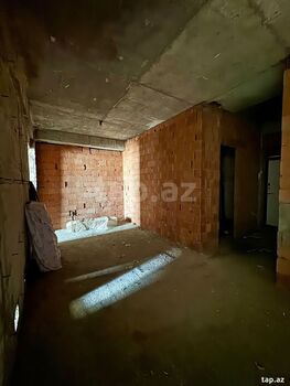 2-otaqlı yeni tikili, Moskva pr., 80 m²