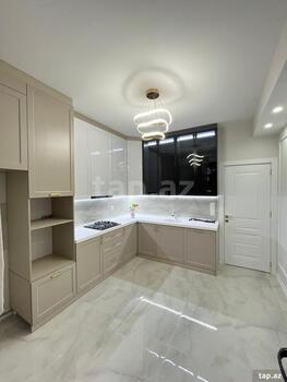 4-otaqlı yeni tikili, Sənan Kərimov küç., 130 m²