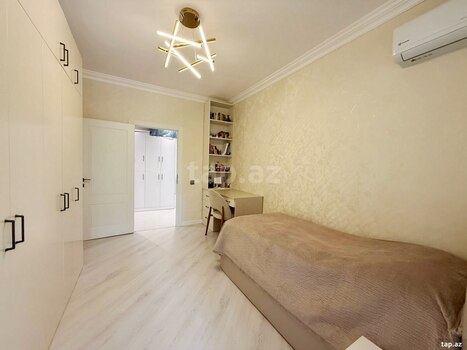 4-otaqlı mənzil, Elşən Süleymanov 7 küç., 100 m²
