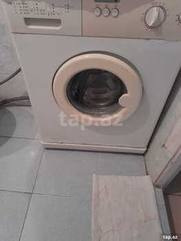 1-otaqlı mənzil kirayə verilir, H.Cavid pr., 40 m²