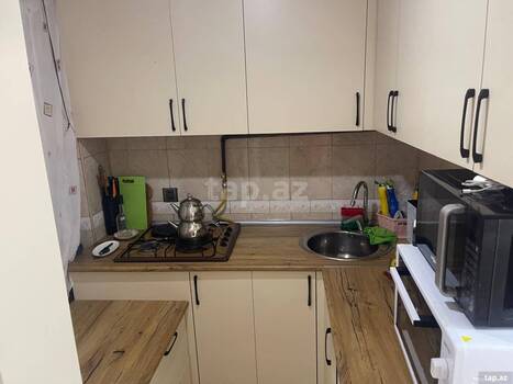 3-otaqlı mənzil, Aşıq Molla Cümə küç., 60 m²