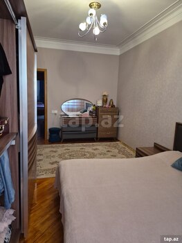 3-otaqlı mənzil, Elmlər Akademyasi m., 134 m²