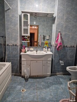 3-otaqlı mənzil, Elmlər Akademyasi m., 134 m²