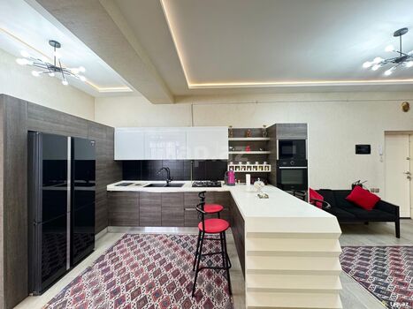 3-otaqlı yeni tikili, Qulu Quliyev küç., 118 m²