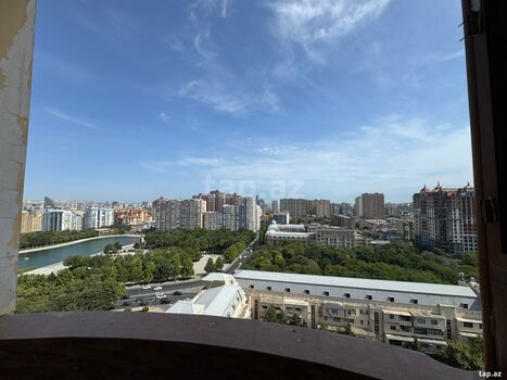 3-otaqlı yeni tikili, Qulu Quliyev küç., 118 m²