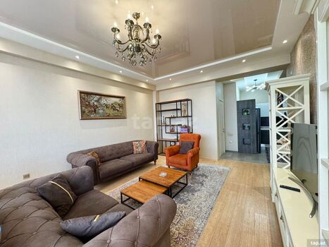 3-otaqlı yeni tikili, Qulu Quliyev küç., 118 m²