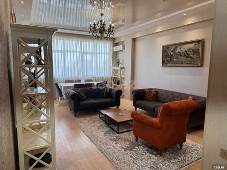 3-otaqlı yeni tikili, Qulu Quliyev küç., 118 m²