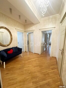 3-otaqlı yeni tikili kirayə verilir, Əbdülvahab Salamzadə küç., 130 m²