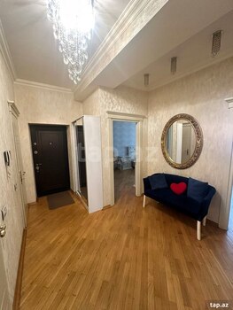 3-otaqlı yeni tikili kirayə verilir, Əbdülvahab Salamzadə küç., 130 m²
